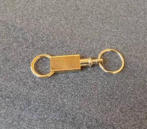 Range Rover golden quick-release key holder - Image 3